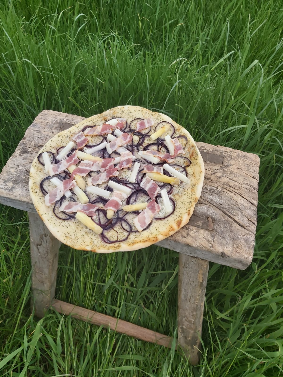 verse aspergeflammkuchen gebakken door Haarens Bakkertje. dit zijn de data voor 2023 bij Van Empel asperges