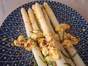 Asperges met zeekraal en kokosmelk
